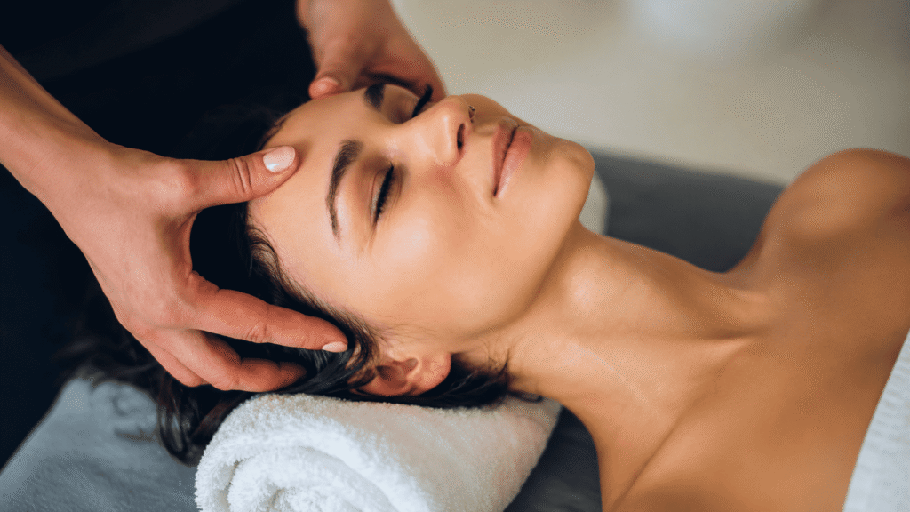 Shiro Abhyangam Therapy